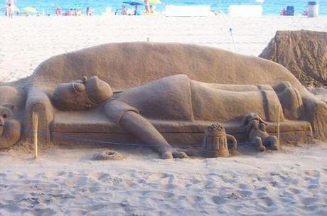sand art sculpture dessin sable plage mogwaii (65)