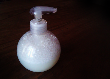 Recette estivale : le shampoing liquide aux agrumes !