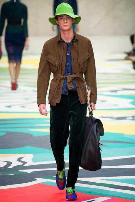 London fashion week : Le défilé arty de Christopher Bailey pour Burberry Prorsum...