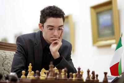 Coupe d'Europe d'échecs : Caruana à 25 points de Carlsen 