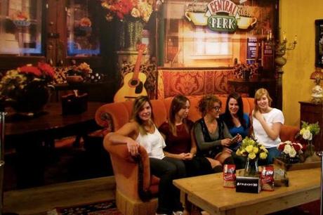 Le « Central Perk » des 20 ans de FRIENDS est ouvert !