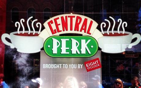Le « Central Perk » des 20 ans de FRIENDS est ouvert !