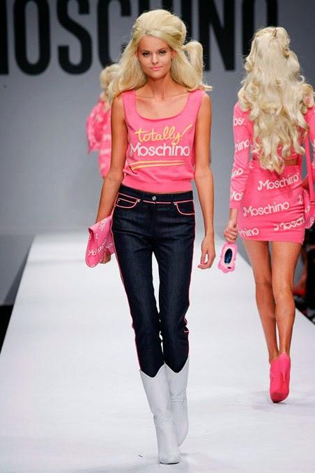 I'm a Barbie Girl, in a Barbie World : Le défilé Moschino...