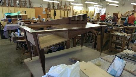 Le bureau penché pour créatif par Simon Cabrol