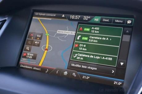 Système embarqué Ford Sync 2 et vous parlez à votre voiture