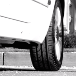 E-TV a Testé la FIAT 500 Vs La petite Robe noire de Guerlain !