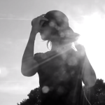 E-TV a Testé la FIAT 500 Vs La petite Robe noire de Guerlain !