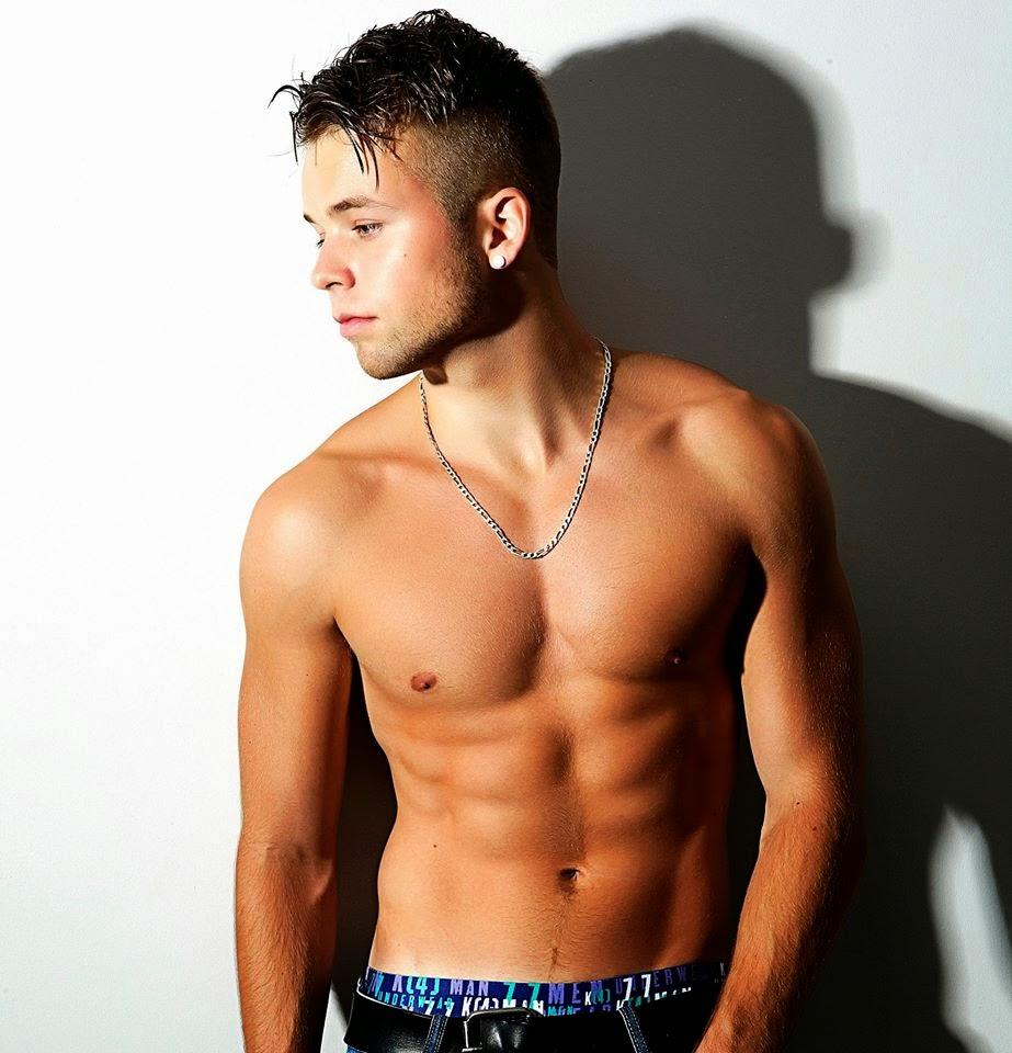 Ma2x : Top 5 des meilleures chansons de son 1er album