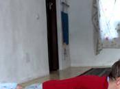 Claudio Stroe, ans, fait pompes degrés