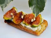 Tartine fromage chèvre figues, miel noisettes