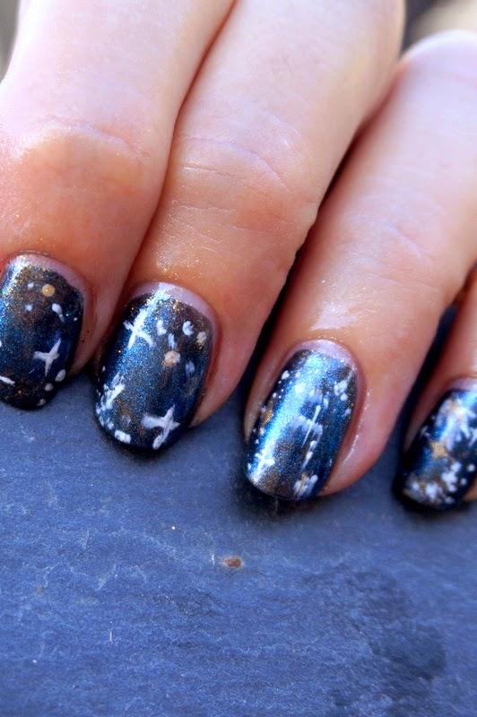 Nailstorming : planètes, galaxies et autres trous noir