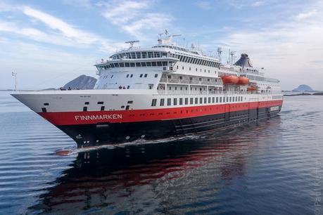 Hurtigruten : trace animée des navires sur Marinetraffic