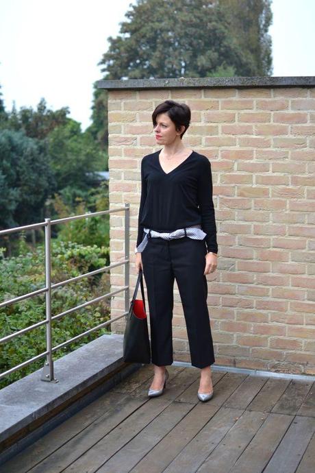 A tie as a belt Isabel-Marant-Saphir-trousers 2