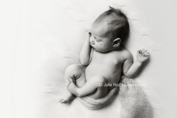 Photographe nouveau-né Paris : séance photos bébé à domicile : Anna_1