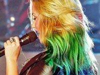 Demi Lovato lance « Secret Color » !