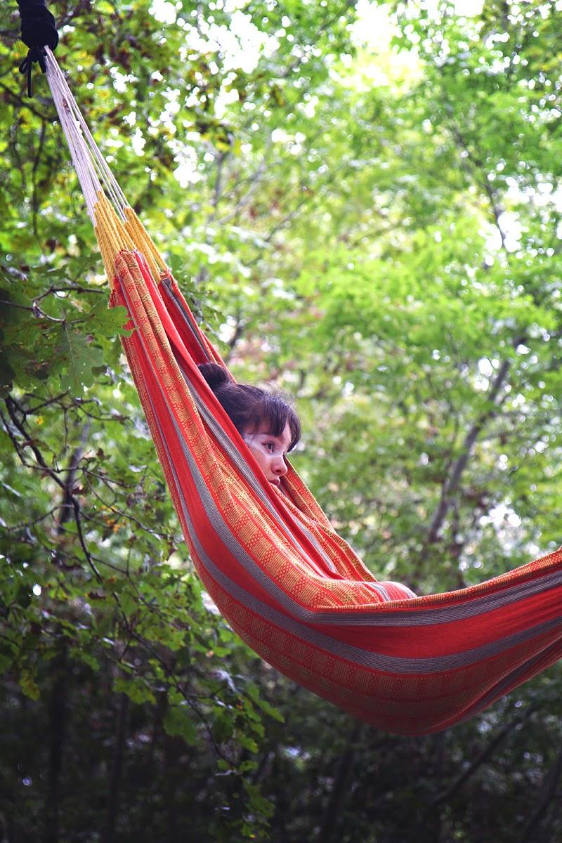 Dans de beaux draps suspendus - Voltige dans les cimes - collectif soda