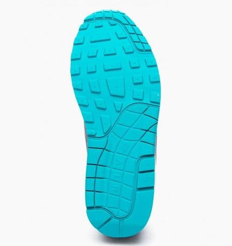 Nike WMNS Air Max 1 Light Ash Dusty Cactus sole