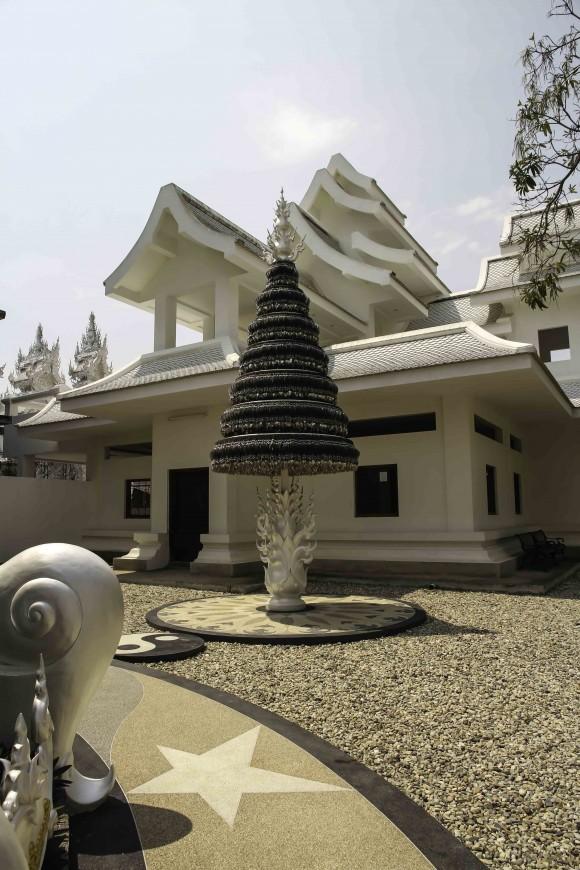 Wat Rong Khun : Le temple plus blanc que blanc Wat Rong Khun