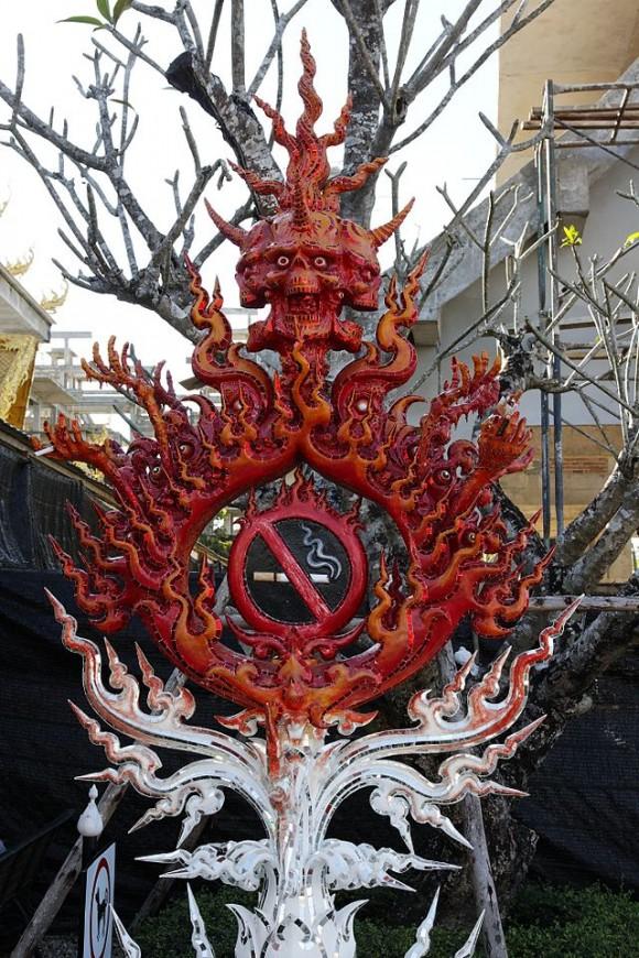 Wat Rong Khun : Le temple plus blanc que blanc Wat_Rong_Khun-011