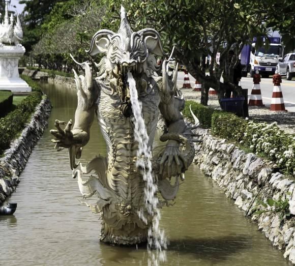 Wat Rong Khun : Le temple plus blanc que blanc Wat Rong Khun
