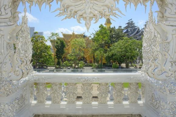 Wat Rong Khun : Le temple plus blanc que blanc Wat-Rong-Khun-Thailande temple blanc mogwaii (12)