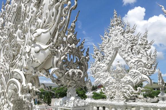 Wat Rong Khun : Le temple plus blanc que blanc Wat-Rong-Khun-Thailande temple blanc mogwaii (8)