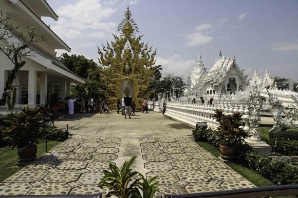 Wat Rong Khun : Le temple plus blanc que blanc Wat Rong Khun