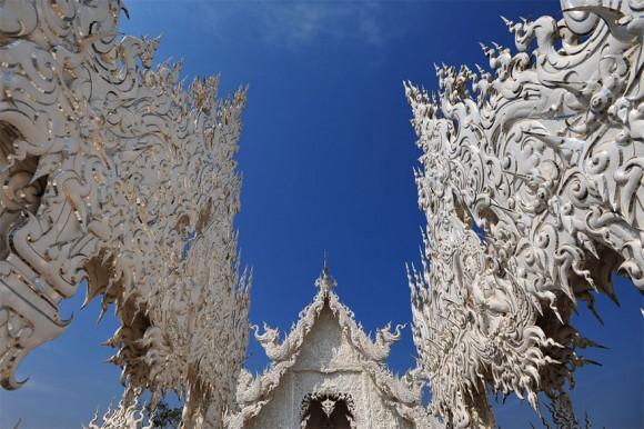 Wat Rong Khun : Le temple plus blanc que blanc Wat-Rong-Khun-Thailande temple blanc mogwaii (34)