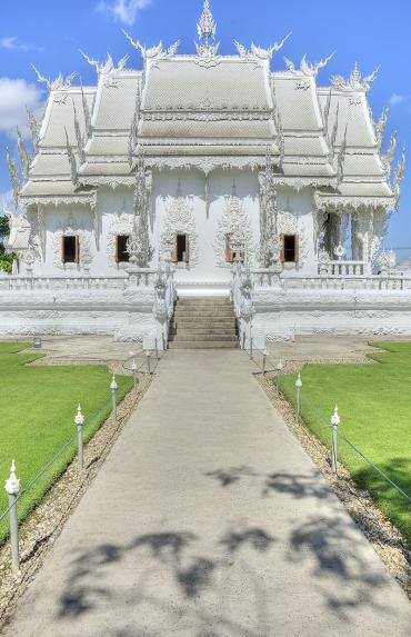 Wat Rong Khun : Le temple plus blanc que blanc Wat-Rong-Khun-Thailande temple blanc mogwaii (9)