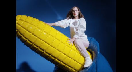 ♫ YELLE, COMPLETEMENT FOU !