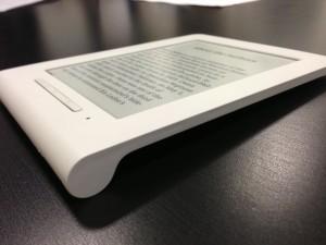 txtr lecteur ebook low cost 300x225 Ebook : un média pour communiquer efficacement