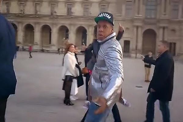 Jay-Z pète un plomb à Paris car on ne le reconnait pas !