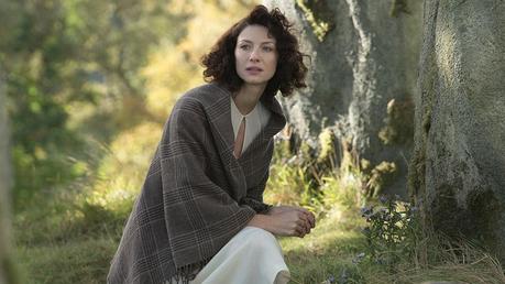 Outlander, série, tv show, 2014, critique, tv, review, avis, impressions, ronald d moore, starz, nouvelle série, première impression, musique, folklore, mystère
