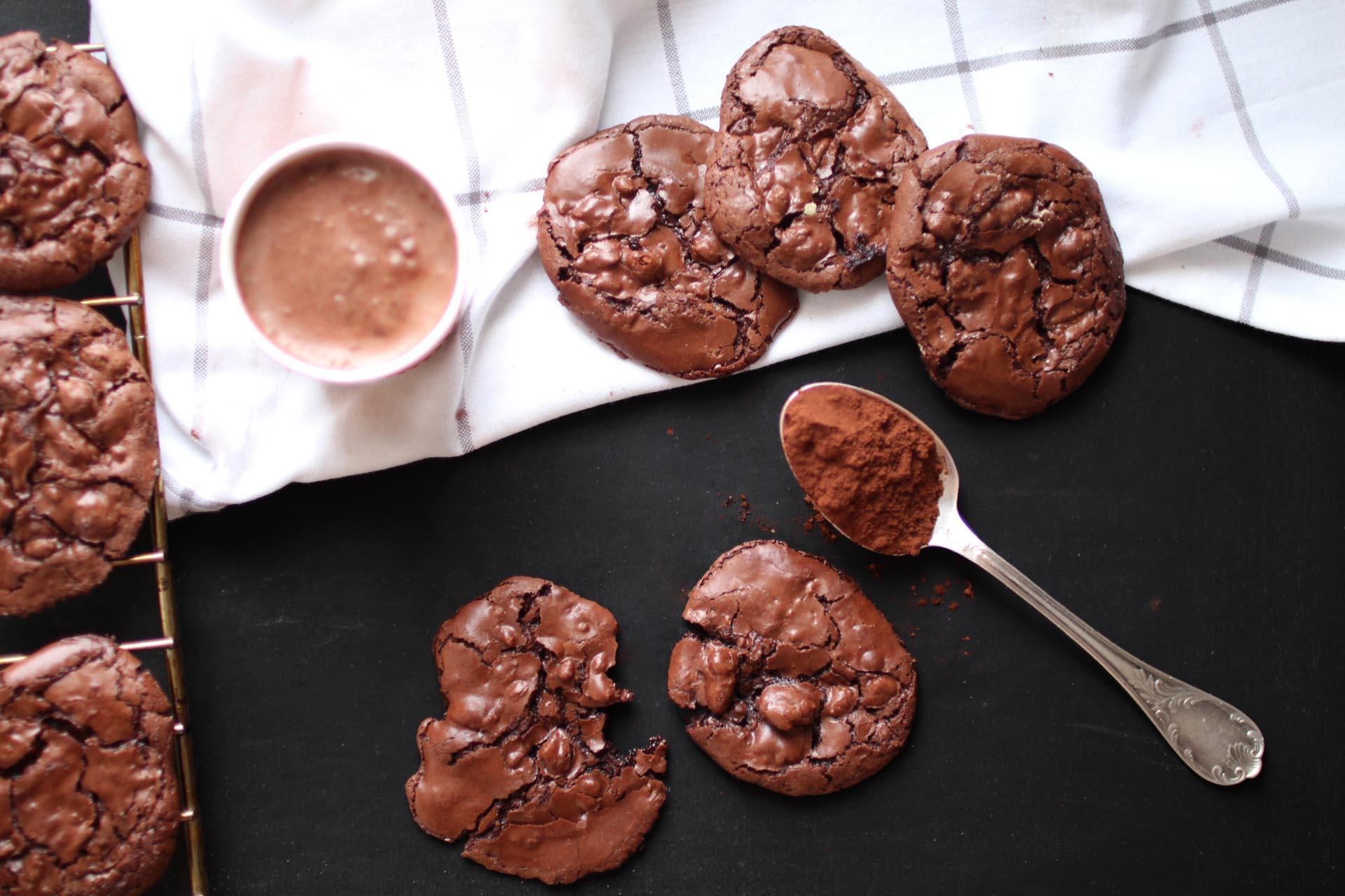 chocolate puddle cookies pecan2 Chocolate Puddle cookies 