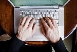 L’anonymat à pleine gorge… tranchée !