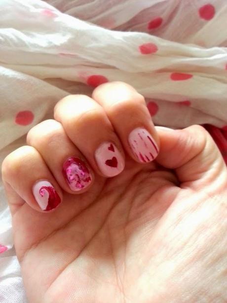 Rose sur mes ongles