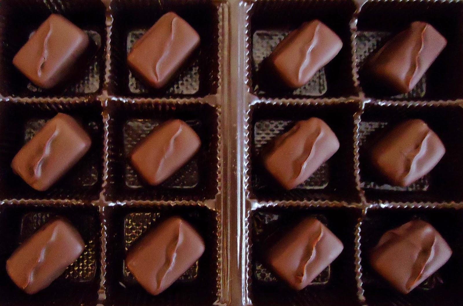 Chocolats fins : ganache chocolat noir et basilic