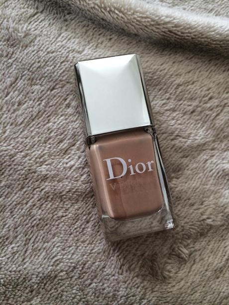 Défi du lundi #2: Nude Story 2, les ongles Défi du lundi #2: Nude Story 2, les ongles