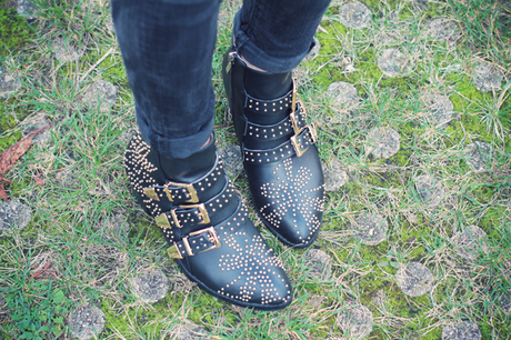 ≈ RUFFLE & STUDS ≈ ≈ RUFFLE & STUDS ≈