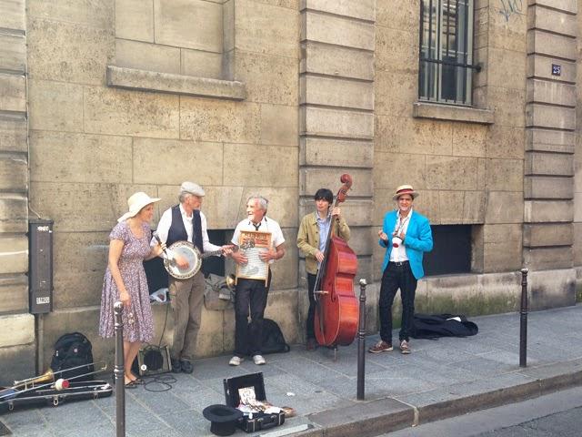 Rue francs Bourgeois Le Marais ©lovmint