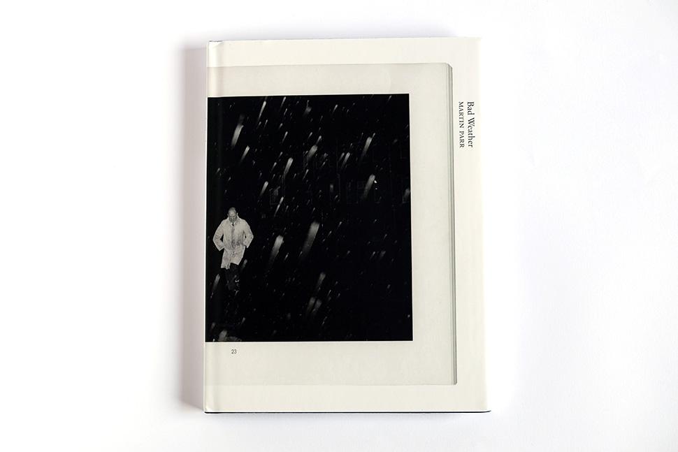 MARTIN PARR – BAD WEATHER (BOOKS ON BOOKS)