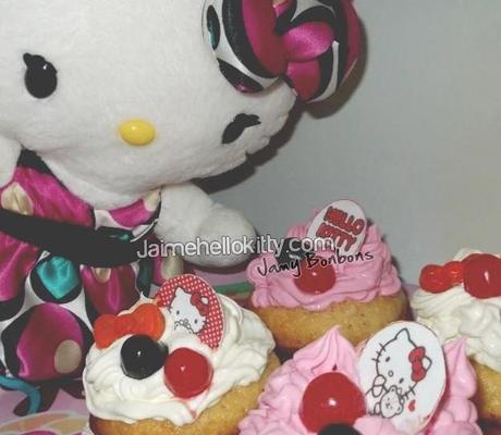 http://www.jaimehellokitty.com/images/articles25/cupcakes2.jpg