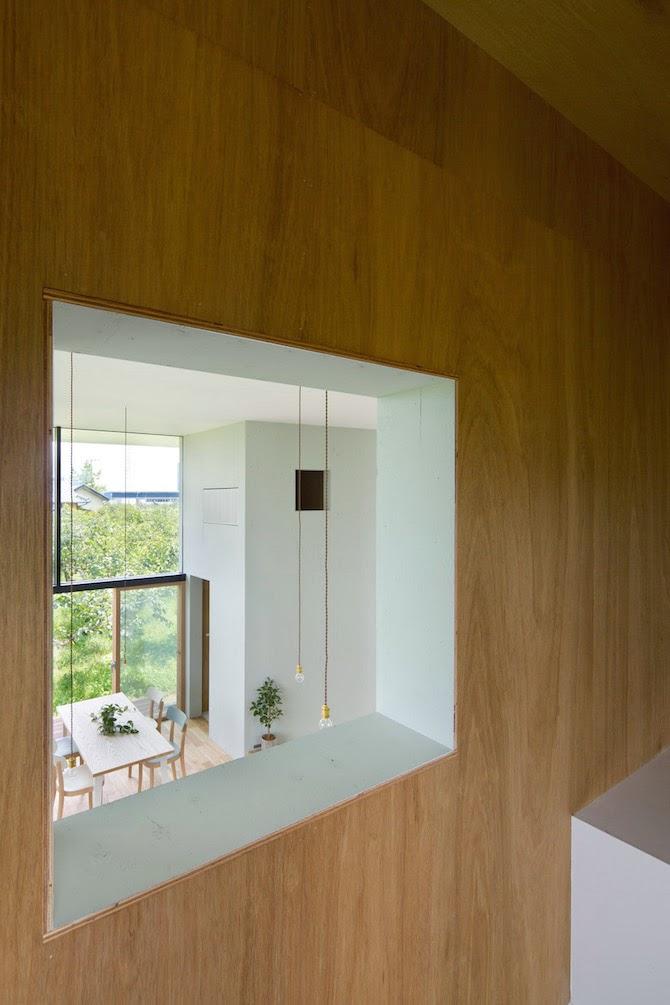 Japon / Un arbre dans la maison /