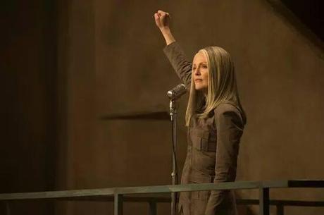 Bande annonce et Photos de Hunger Games La Révolte Partie 1