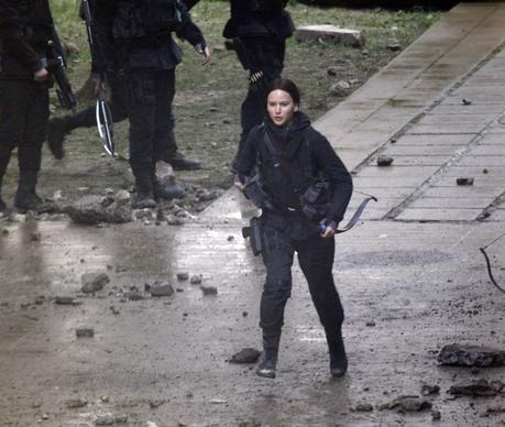 Bande annonce et Photos de Hunger Games La Révolte Partie 1