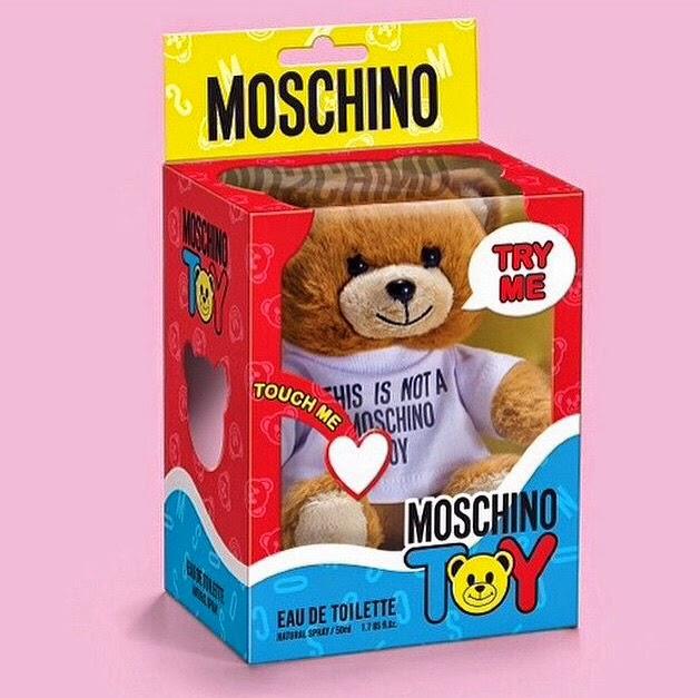 Toy, la nouvelle fragrance unisexe de Moschino...