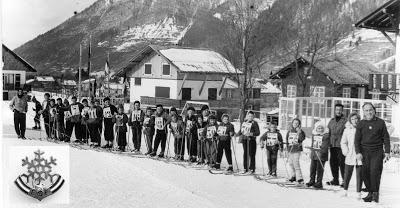 Jeunes skieurs d'autrefois