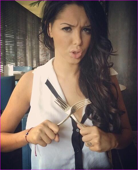 Nabilla : Le coup de couteau porté sur la partie gauche du thorax de Thomas