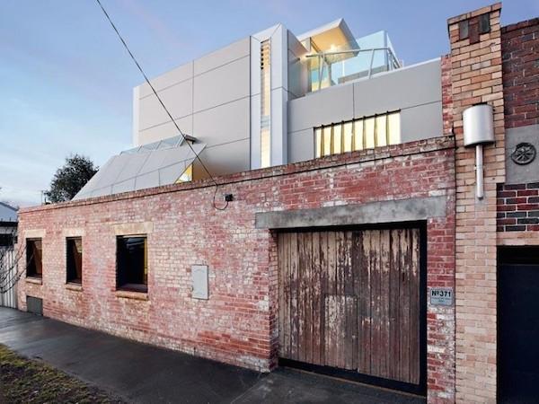 former-fire-station-transformed-into-a-contemporary-home-1