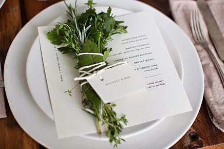 Décorez votre table avec des herbes fraiches